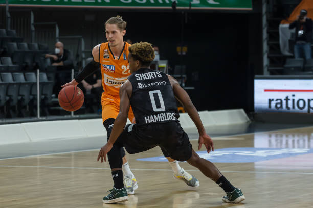 特别是在国 特别是在国