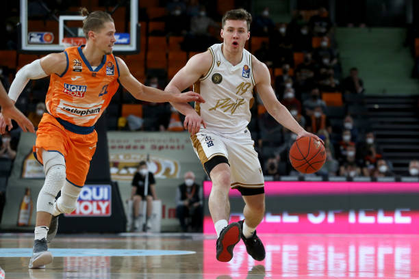 队都会出现 队都会出现