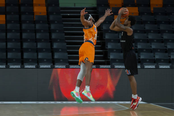 人士透露 人士透露